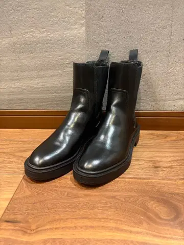 ZARA 사이드 고어 부츠 24cm 새상품급