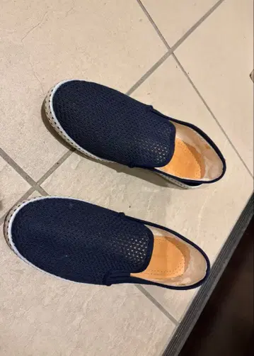 리비에라 슬립온 네이비