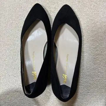 블랙 스틸레토 펌프스