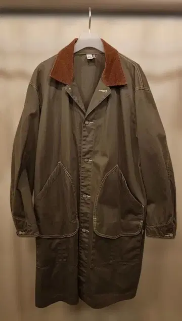 CHUMS 프레임 리타단트 코트