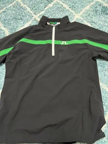 린드버그 하프 지퍼 블랙/그린 남성 의류