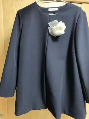 ELENA 네이비 자켓 센터 프레스 팬츠