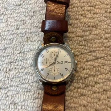 D&G 아날로그 크로노그래프 손목시계