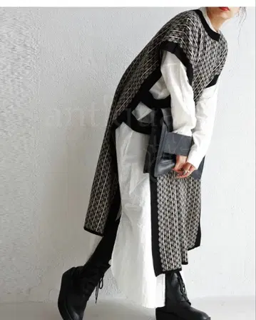 안티카 롱 니트 베스트