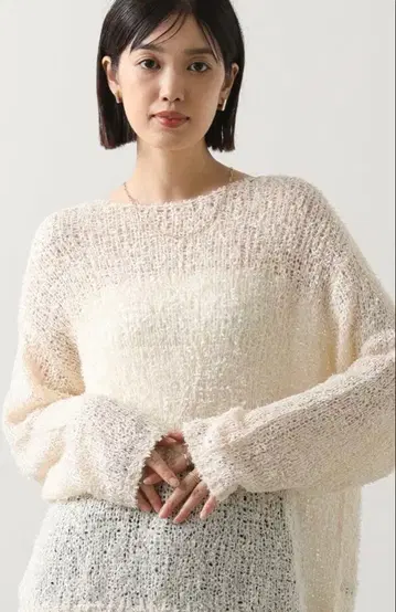 아이보리 오버 사이즈 니트 스웨터 긴팔