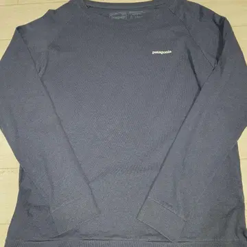 patagonia M 사이즈 긴팔 티셔츠 다크 블루