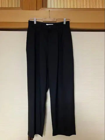 Cornier 블랙 슬랙스