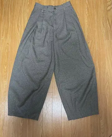 프릭스스토어 브라운 계열 와이드 팬츠