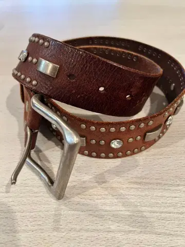 선착순! moussy 천연 가죽 스터드 벨트