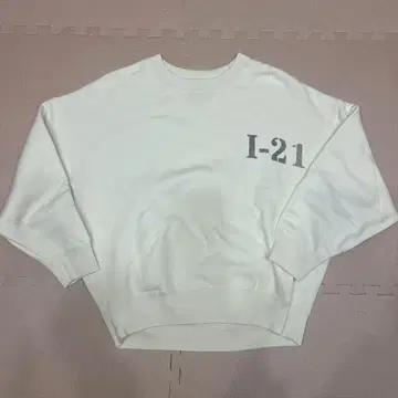 INSCRIRE 화이트 로고 맨투맨