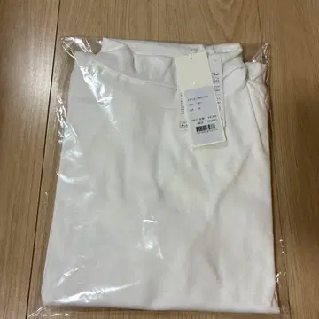 존 불 화이트 긴팔 터틀 T셔츠 M 사이즈