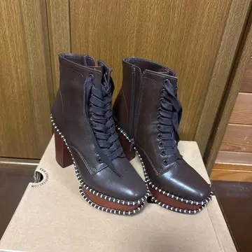 다크 브라운 레이스업 부츠 S 사이즈