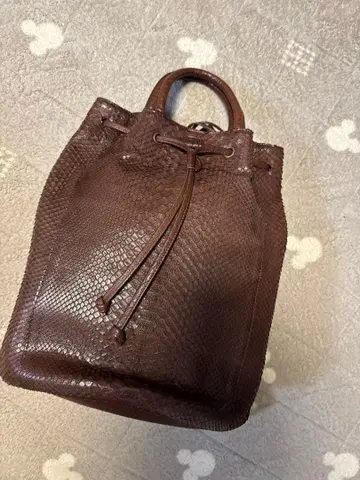 새상품급 이비자 IBIZA 브라운 가죽 복조리형 백