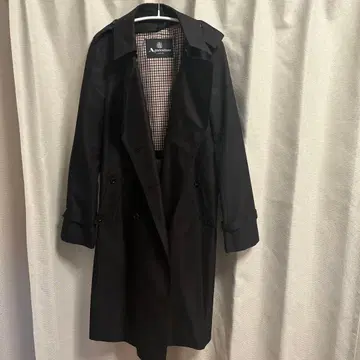 새상품급 Aquascutum 블랙 롱 코트 사이즈 8