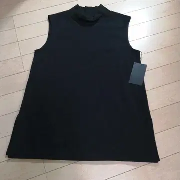 새상품 SCOTCLUB 스콧 클럽 블랙 하이넥 가슴 영문 자수 티셔츠 F