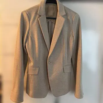 나라 까미체 베이지 테일러드 자켓 M 사이즈 가을 겨울용 새상품급