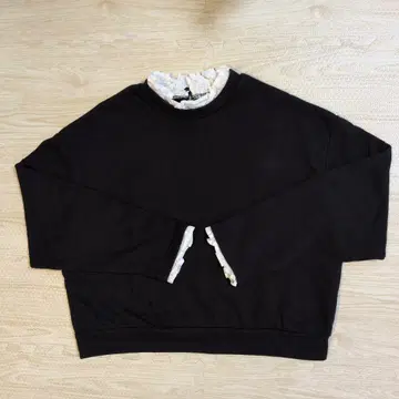 ITEMS URBANRESEARCH 프릴 도킹 맨투맨