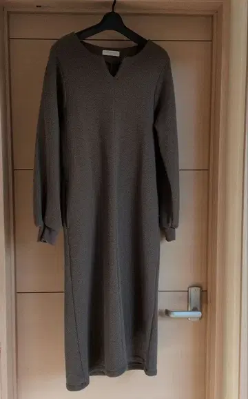 A DAY IN THE LIFE 속기모 원피스