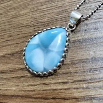 라리마 물방울 펜던트 목걸이