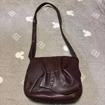 새상품급 이비자 IBIZA 브라운 가죽 숄더백