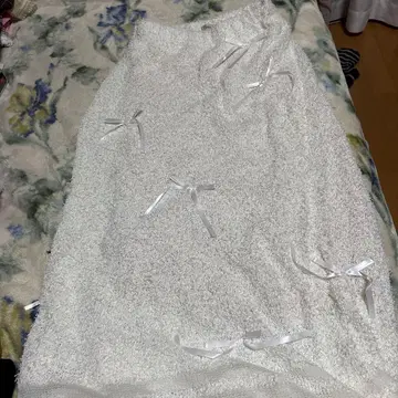 flower 리본 포함 화이트 롱 스커트