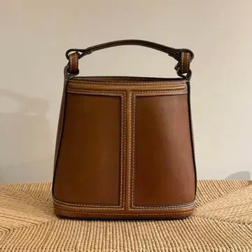 인기 상품 새상품급 ZARA 크로스 바디백 브라운 가죽 핸드백