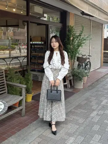안미르 체크 플레어 롱 스커트