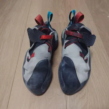 스포르티바 퓨추라 38.5