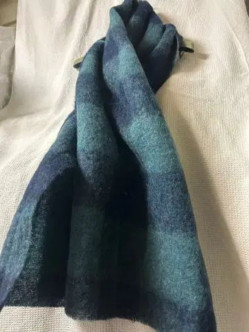 울 스톨 청록색과 네이비 체크 머플러