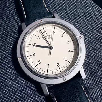 세이코 샤리오 7N01-0KE0 나노 유니버스 복각 1982개 한정판