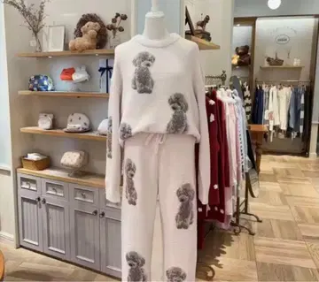 새상품! 토이 푸들 풀오버 복슬복슬 상하의 세트 핑크