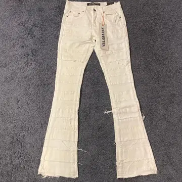 VALABASAS 화이트 부츠컷 데님