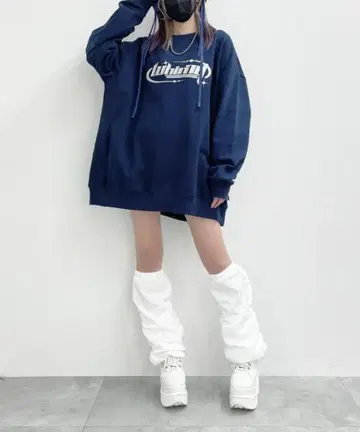 Whinny 갑자기 찰싹 달라붙는 네이비 Whinny