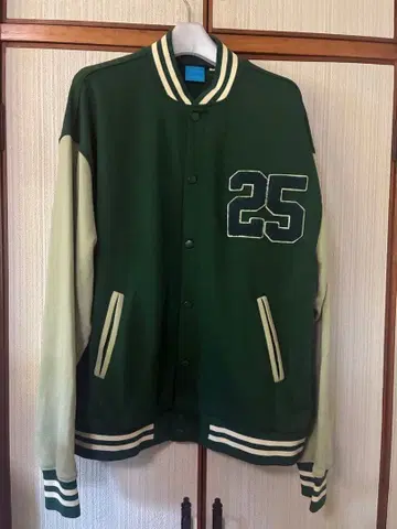 정가 16000 하로프로 25th 바시티 자켓 [ XL 사이즈 ]