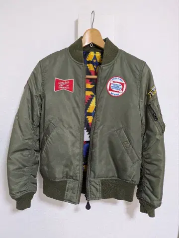 MA-1 자켓 올리브색 패치 포함