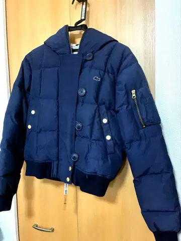 Lacoste 네이비 다운 자켓 후드 부착