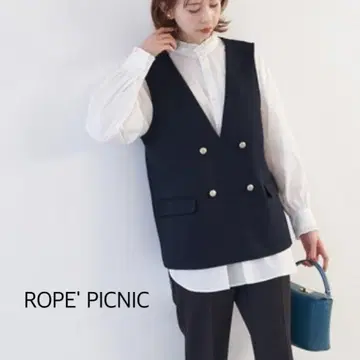 로페피크닉 트위드라이크 V넥 골드 버튼 베스트