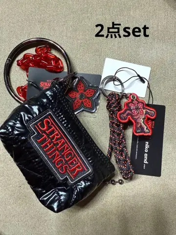 선착순 STRANGER THINGS 콜라보 반지 파우치 & 참 세트