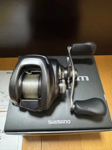시마노 22 반탐 XG 우회전 베이트 릴