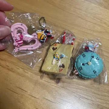 디즈니 원더랜드 앨리스 키링