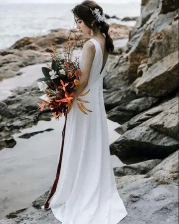 엘레강트 V넥 화이트 웨딩 드레스