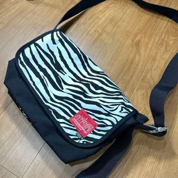 맨해튼 포티지 x 로데오 크라운 백