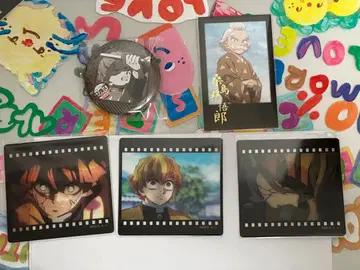 귀멸의 칼날 즐거운 복권 캔뱃지 클리어 카드 폴라로이드 아가츠마 젠이츠