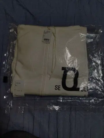 SEQUEL ZIP HOODIE