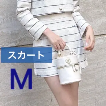 미개봉 새상품 Darling 보더 트위드 미니 스커트 다리치