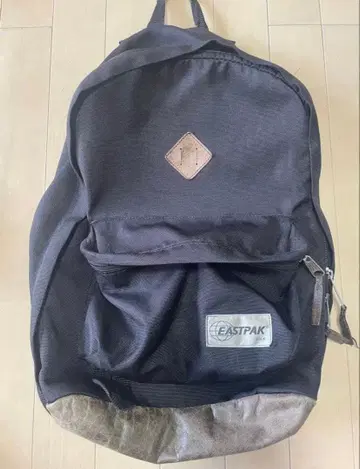 EASTPAK USA 백팩