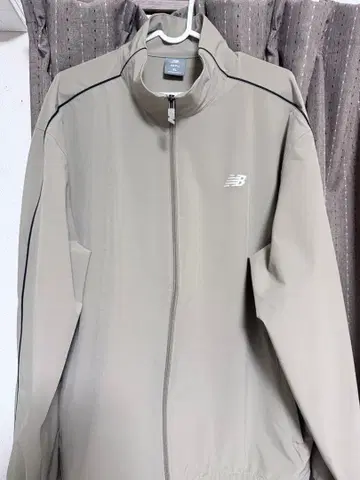 뉴발란스 NB 드라이 XL 베이지 자켓