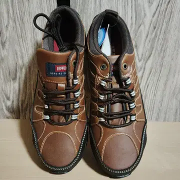 EDWIN 방수 스파이크 밑창 멋스러운 스트링 슈즈 스니커즈 브라운