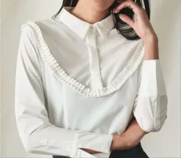 CELFORD 요크 프릴 블라우스