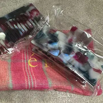 enoi 에노이 크리스마스 코프레 헤어 클립 빗 세트